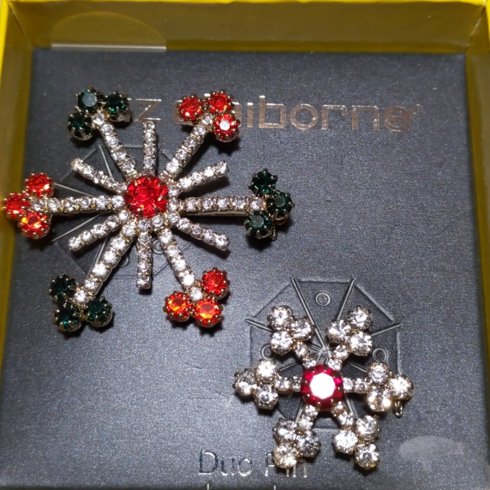 Liz claiborne duo pin snowflake broach set